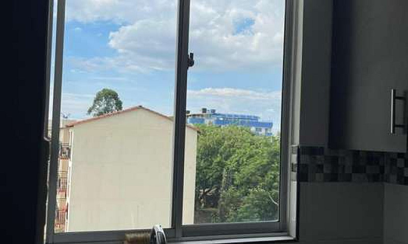 Se Alquila Apto En E...
