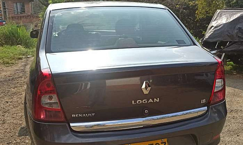 Renault Logan 2014...