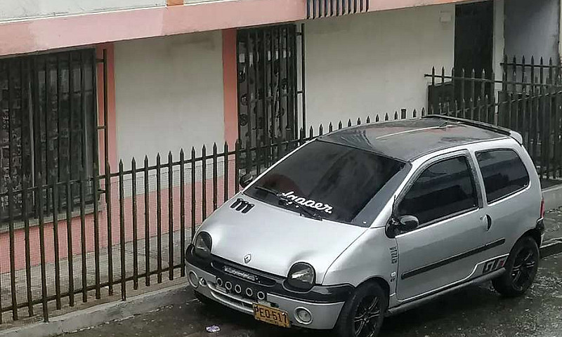 Vendo Renaul Twingo...