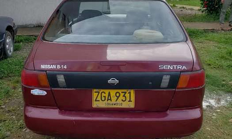 Vendo Carro Nissan...