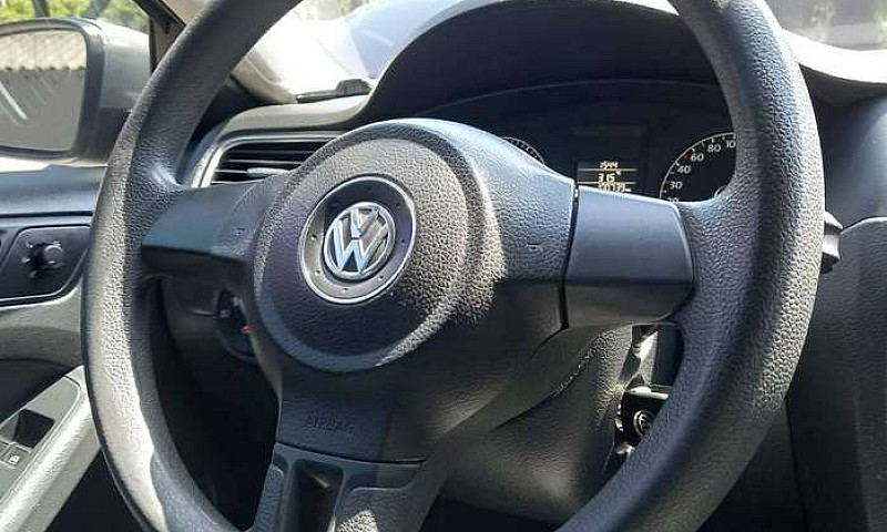 Volkswagen Jetta Tre...