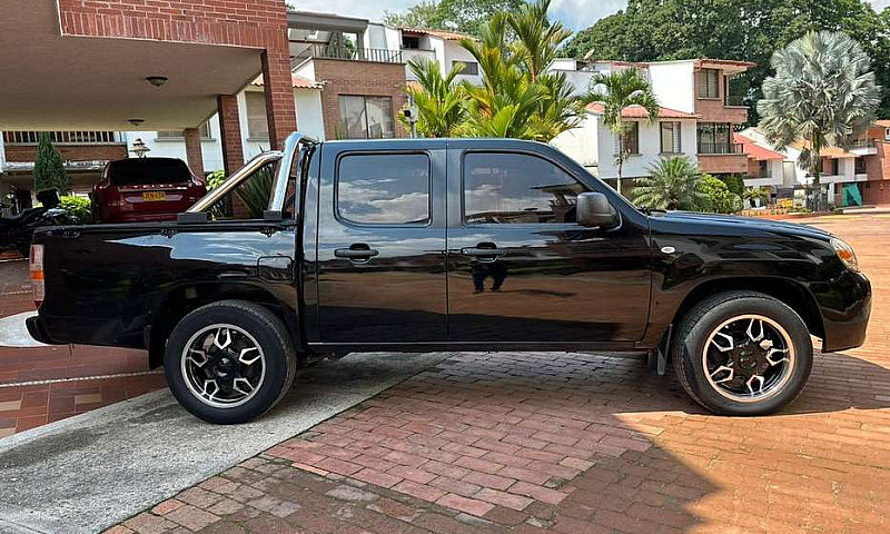 Mazda Bt 50 4X2 Gaso...