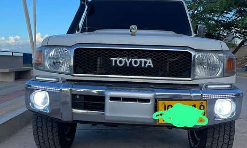 Toyota Land Cruiser ...