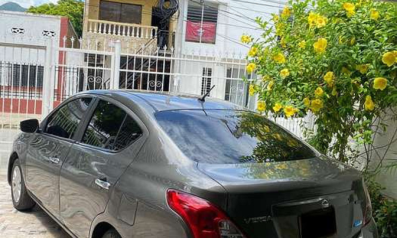 Nissan Versa Modelo ...