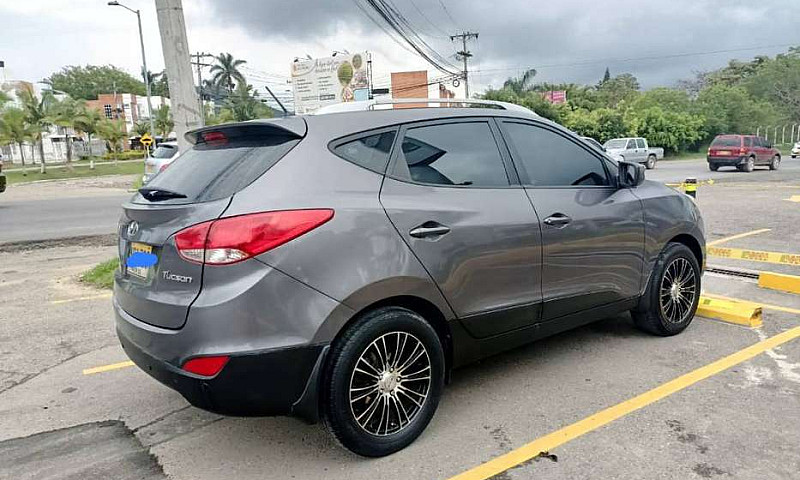 Camioneta Hyundai 2....