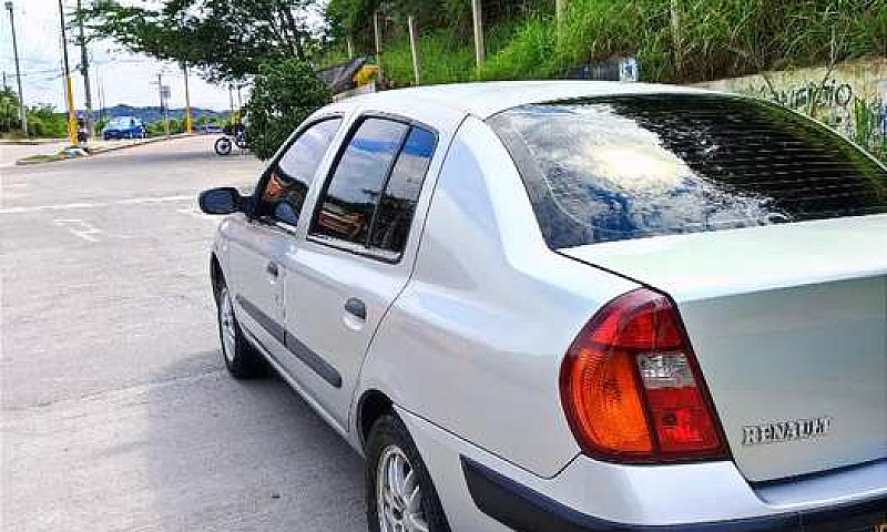 Renault Símbol Permu...