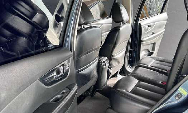 Nissan Xtrail Exclus...