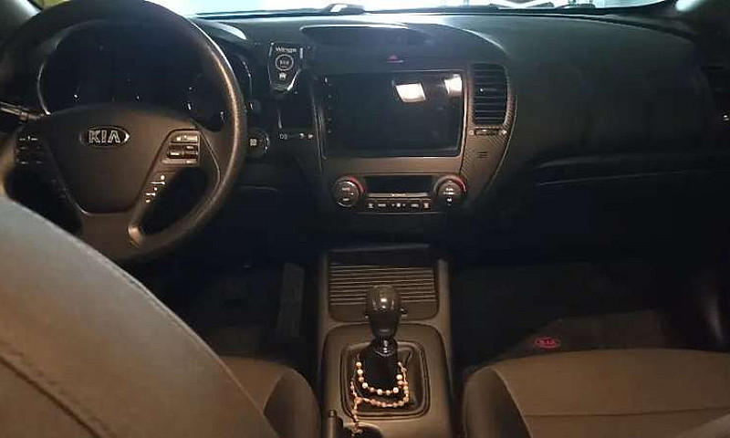 Kia Cerato Pro Suma ...