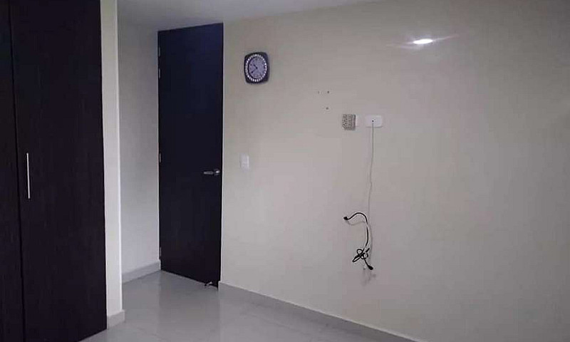 Se Arrienda Habitaci...