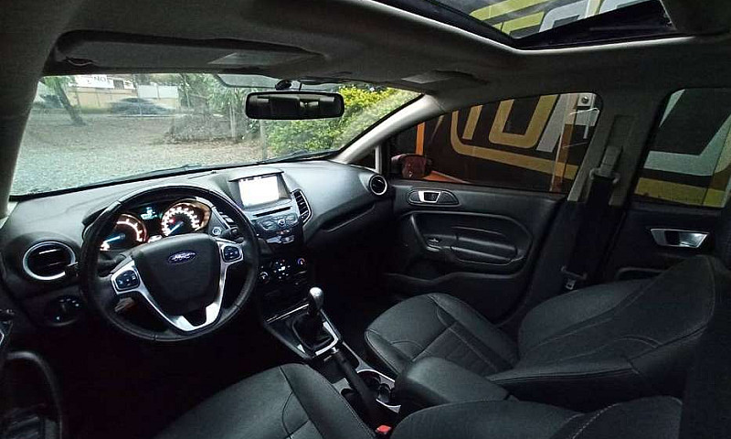 Ford Fiesta 2016 Mt ...