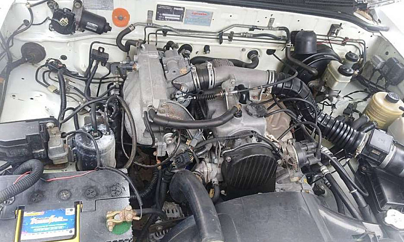 Camioneta Mazda Bt50...