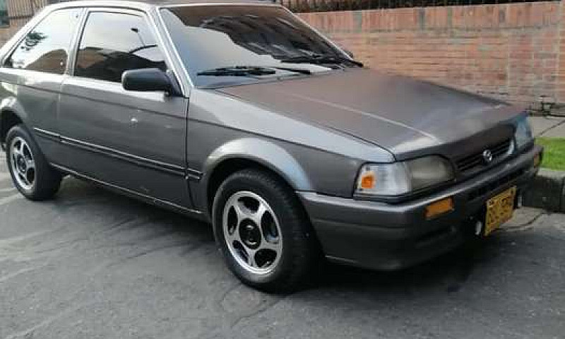 Mazda 323 Coupe 1992...