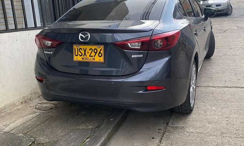 Hermosos Mazda Gris ...