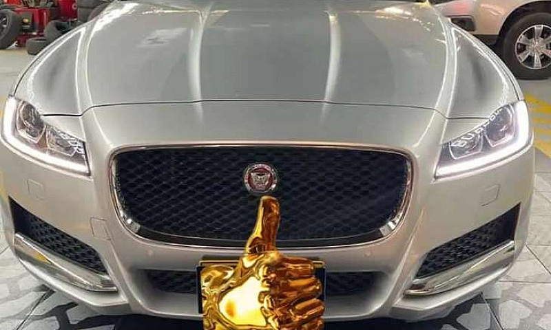 Jaguar Xf Pure Model...
