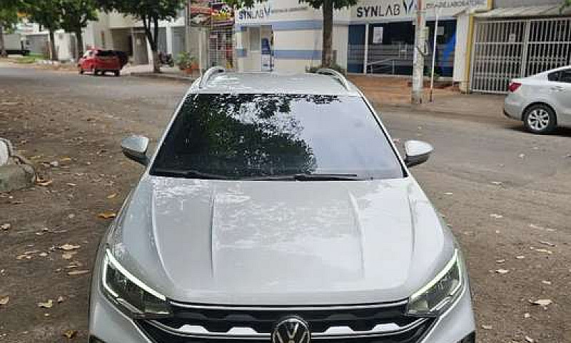 Vendo Volkswagen Niv...