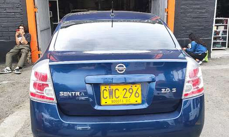 Nissan Sentra B16 Bu...