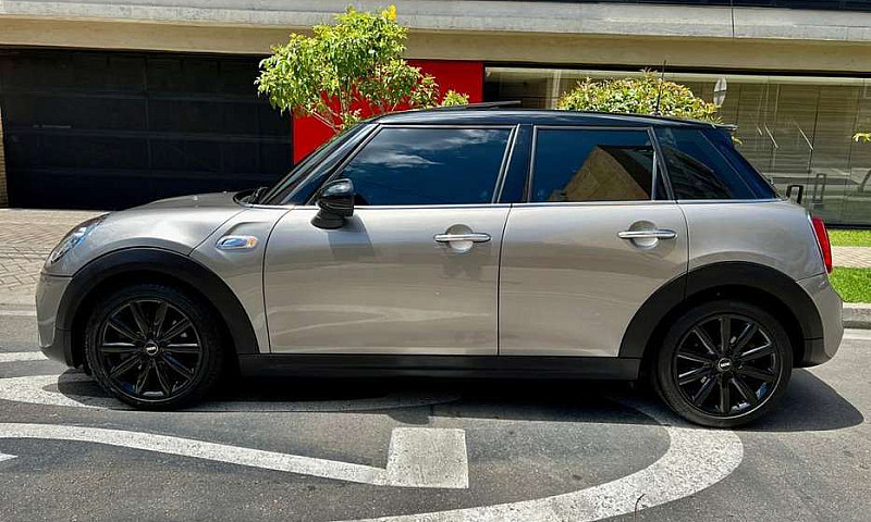 Mini Cooper Pepper S...