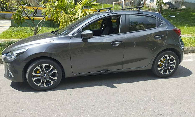 Mazda 2 Grand Tourin...