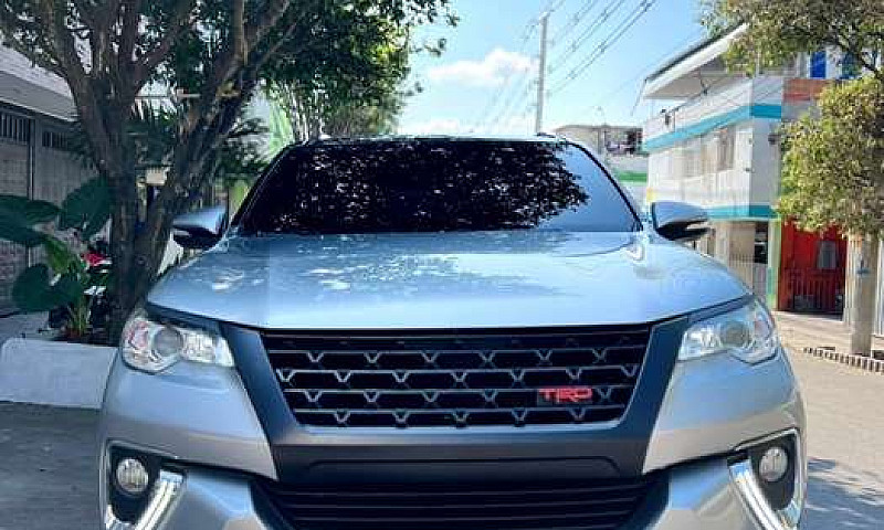 Se Vende Fortuner 20...