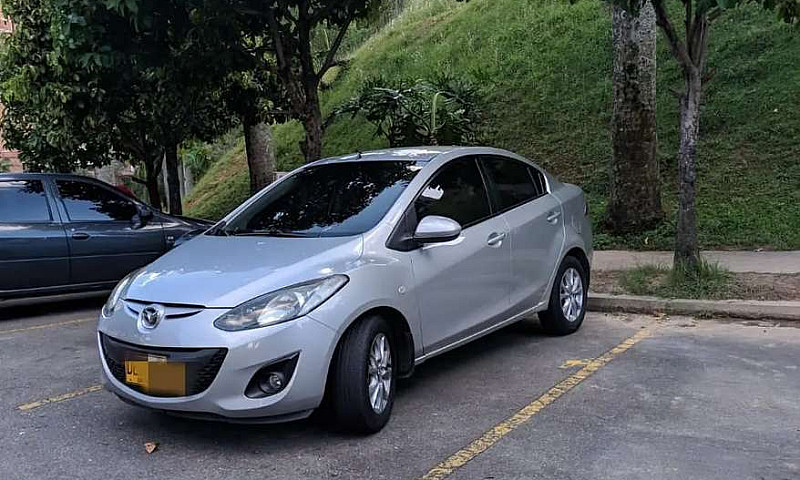 Mazda 2 En Excelente...