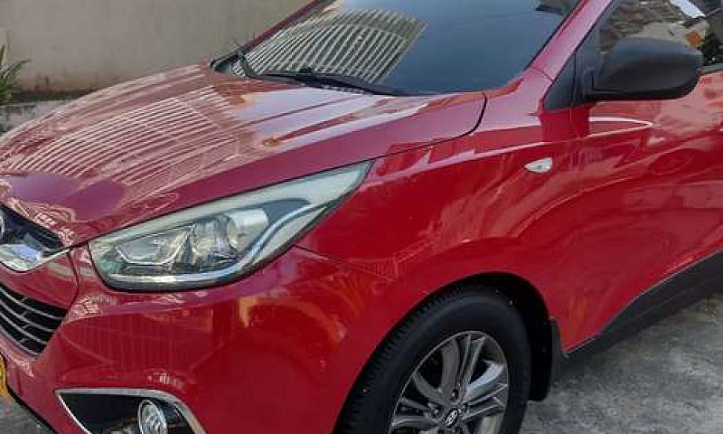 Vendo Hyundai Tucson...