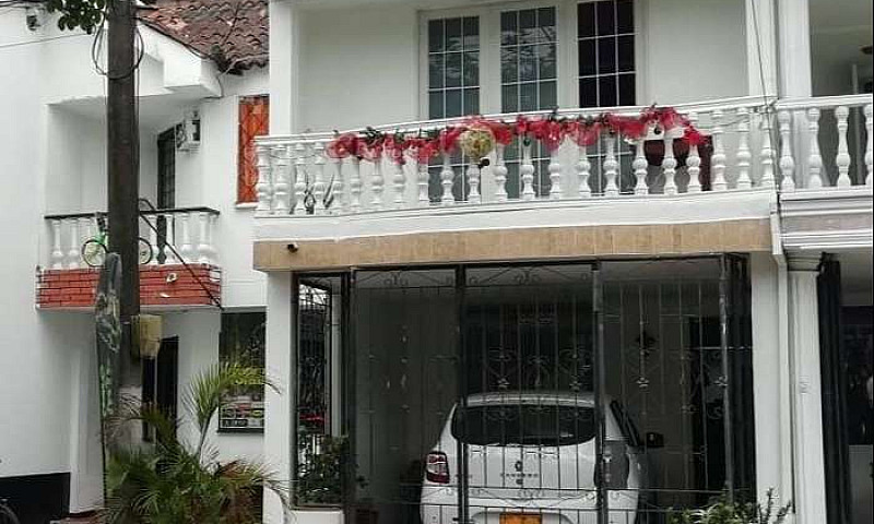 Casa Barrio Las Acac...