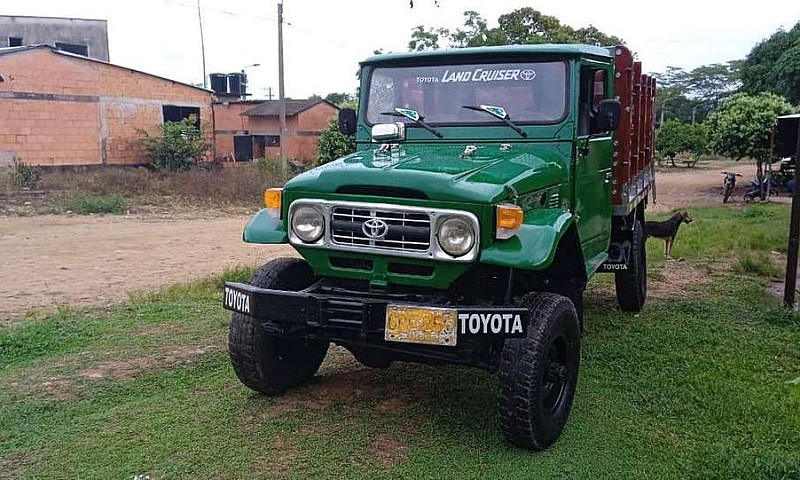 Se Vende Toyota 4X4 ...