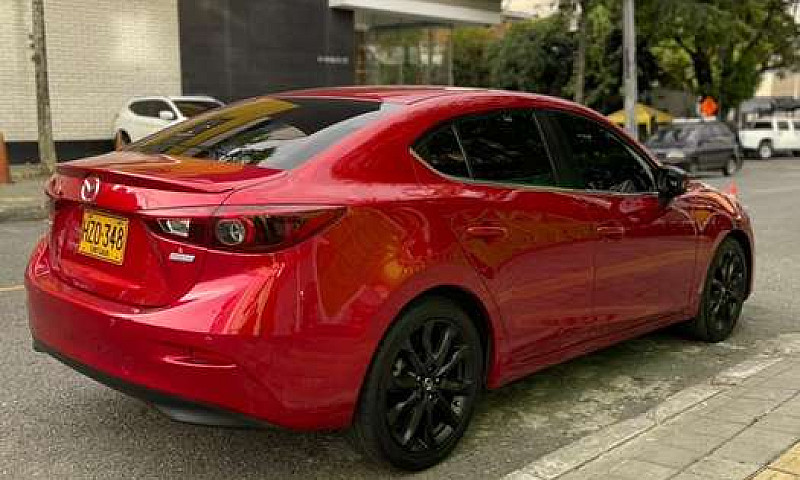 Mazda 3 Grand Tourin...