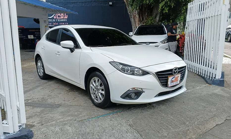 Mazda 3 Touring...