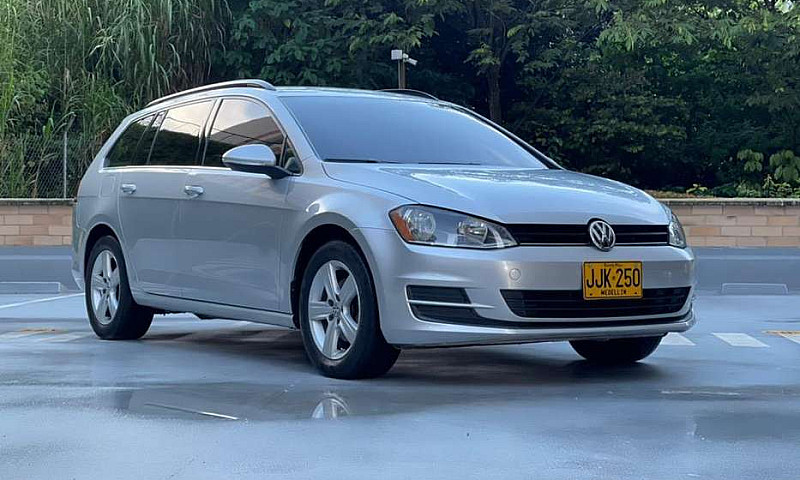 Volskwagen Golf Spor...