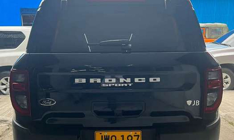 Excelente Ford Bronc...