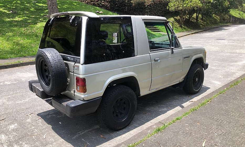 Montero Mitsubishi...