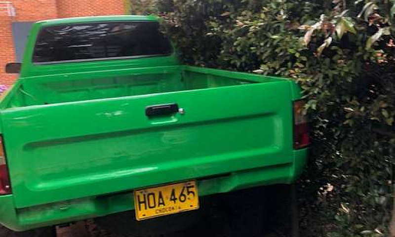 Toyota Hilux Japones...
