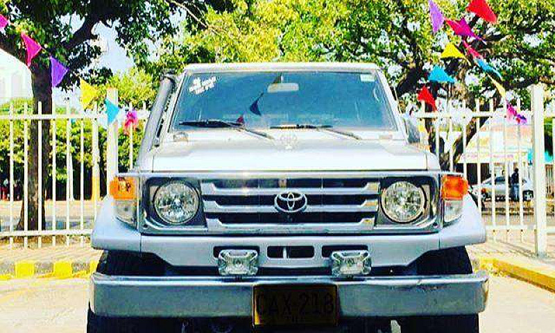 Toyota Land Cruiser ...