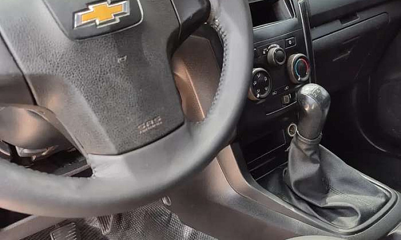 Chevrolet Dmax...