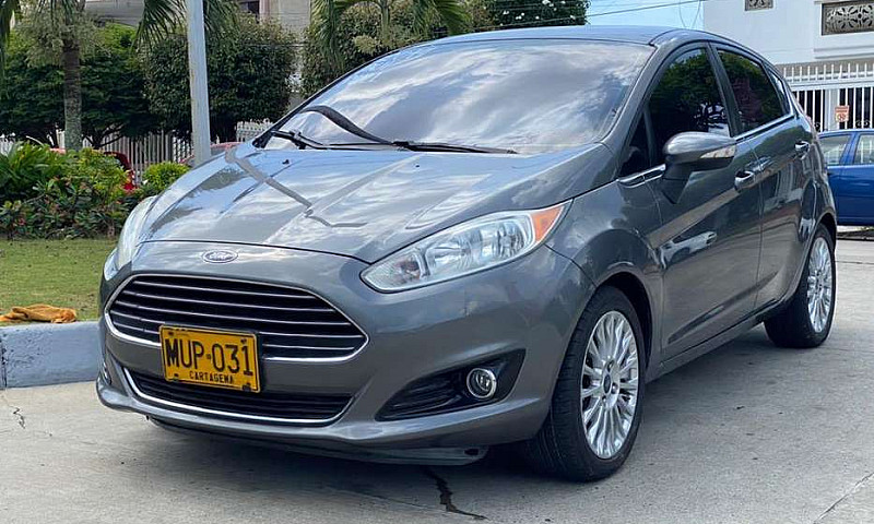 Hermoso Ford Fiesta ...