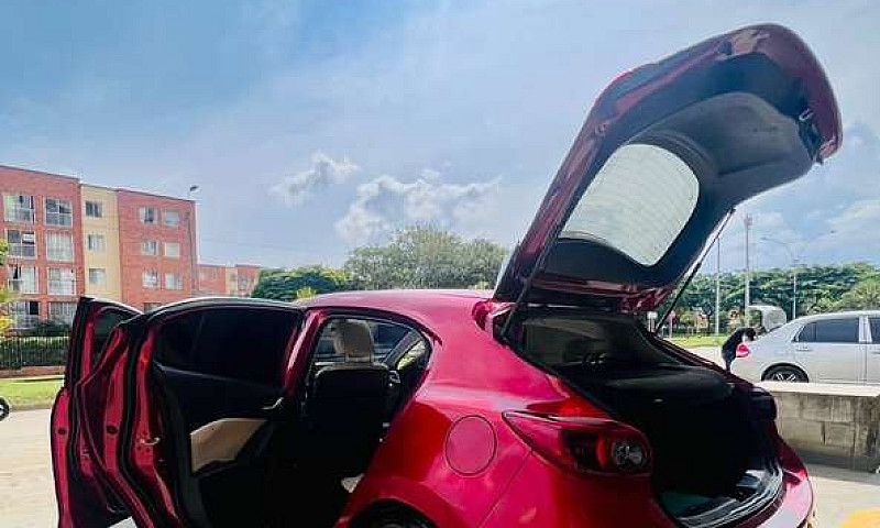 Vendo-Permuto Mazda ...