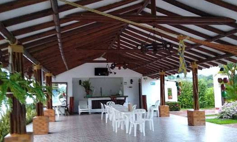 Vendo Finca Turistic...