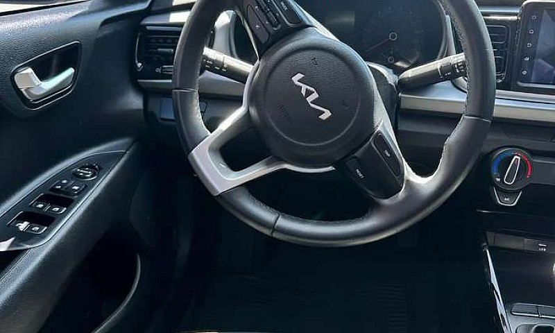 Kia Rio Vibrant 2023...