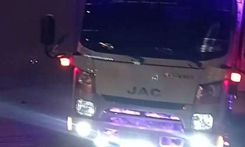 Jac 1040  Modelo 201...