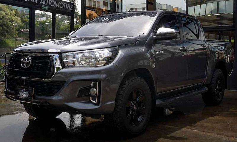 Toyota Hilux Srv...