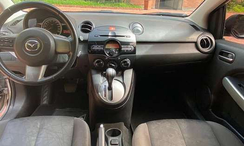 Mazda 2 Automatico...