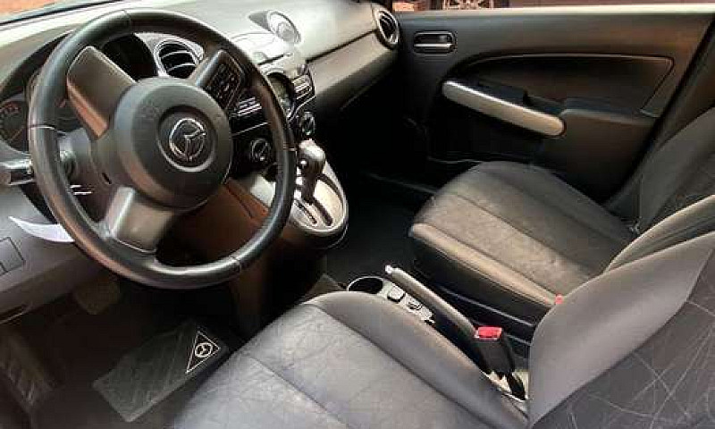 Mazda 2 Automatico...