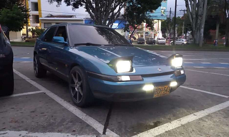 Mazda Astina  1994...