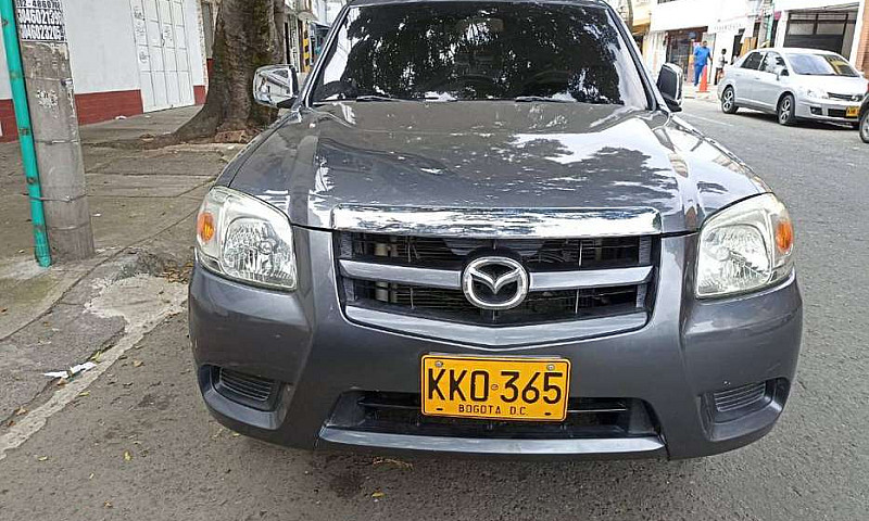 Mazda Bt50 2013 4X2...