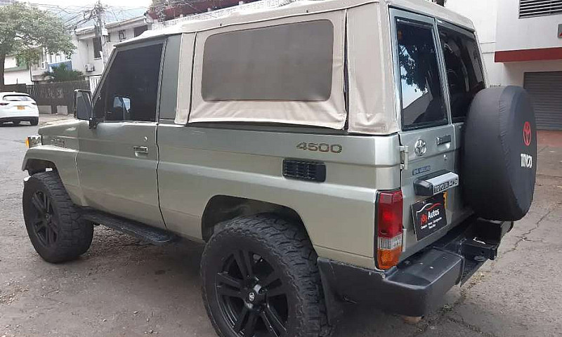 Toyota Macho Land Cr...