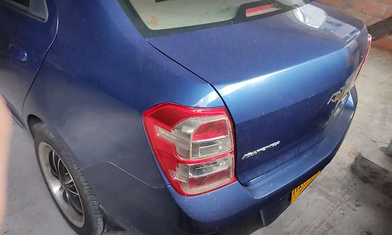 Vendo Automóvil Chev...