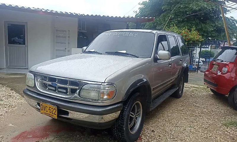 Ford Explorer Full E...