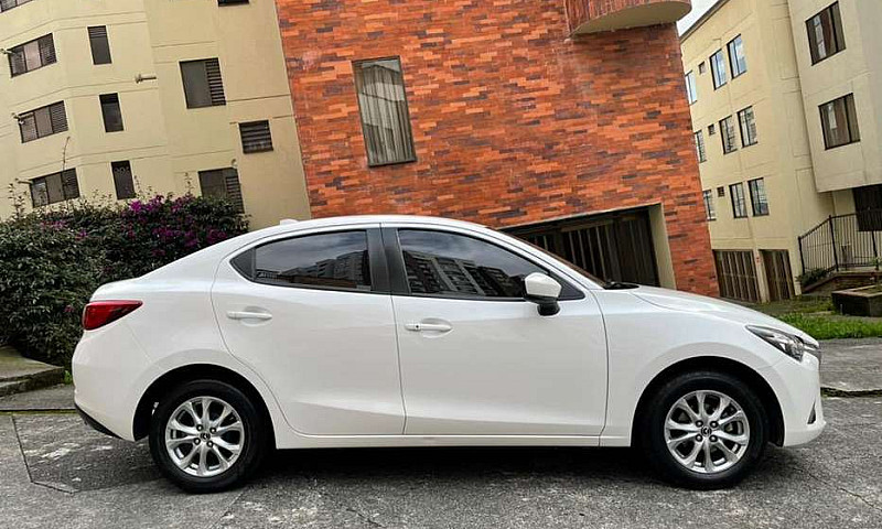 Mazda Ii 2020 Tourin...