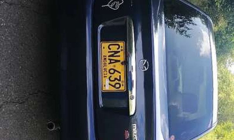 Mazda Allegro 2002...